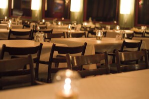 Breakfast and dinner served, local and international cuisine - Rauland Høgfjellshotell (Vinje)