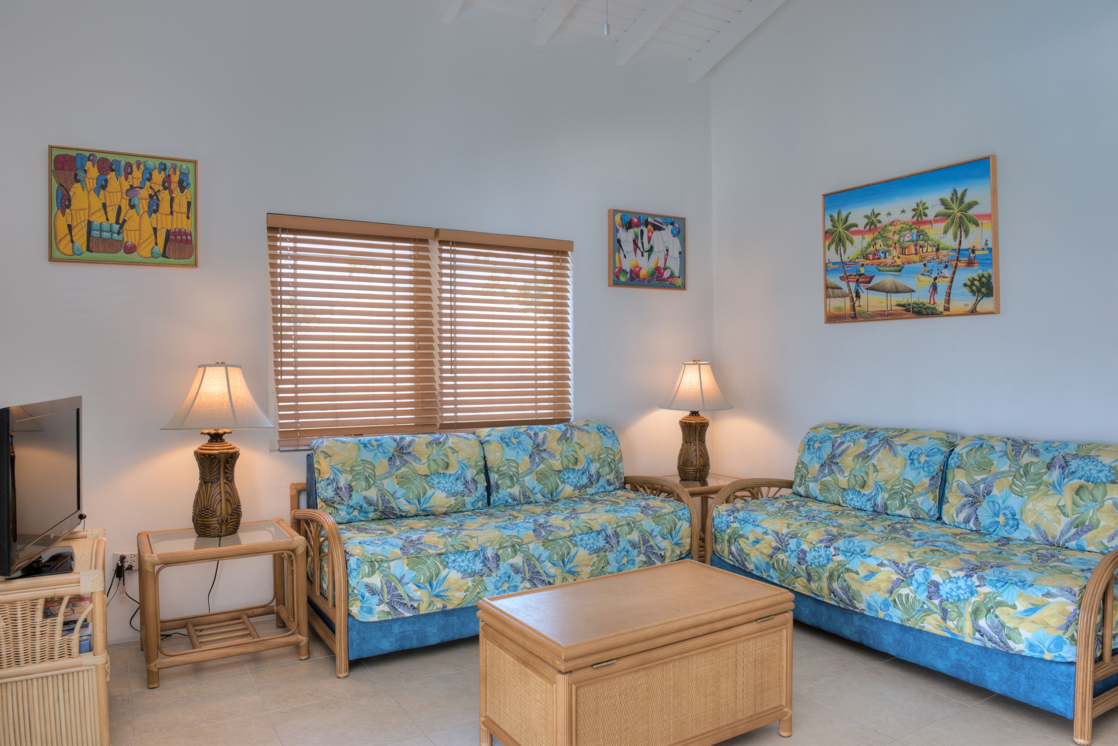 deluxe room, 1 bedroom, poolside | living area | flat-screen tv, dvd player