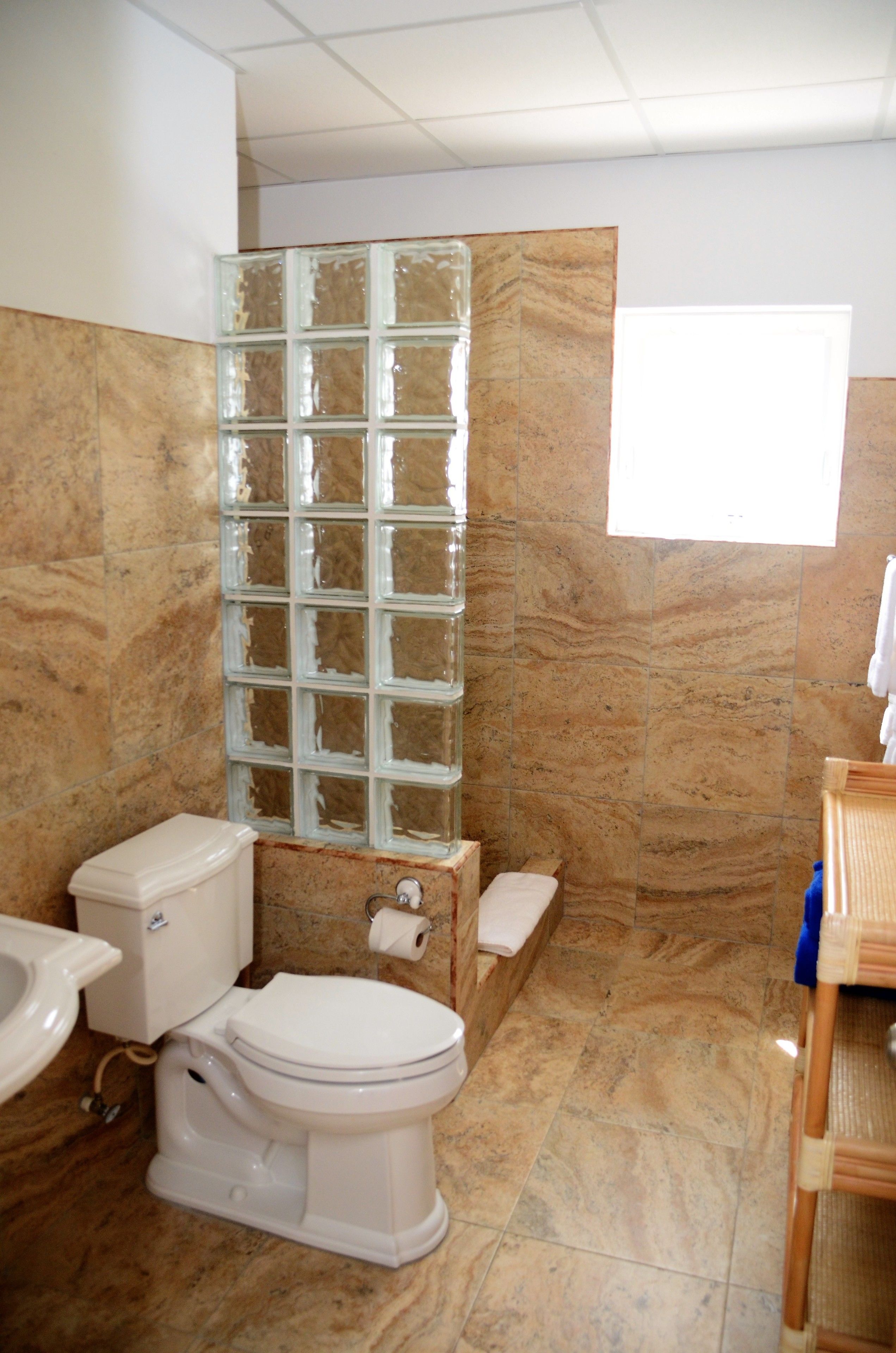 deluxe room, 1 bedroom, poolside | bathroom | shower, free toiletries, hair dryer, towels