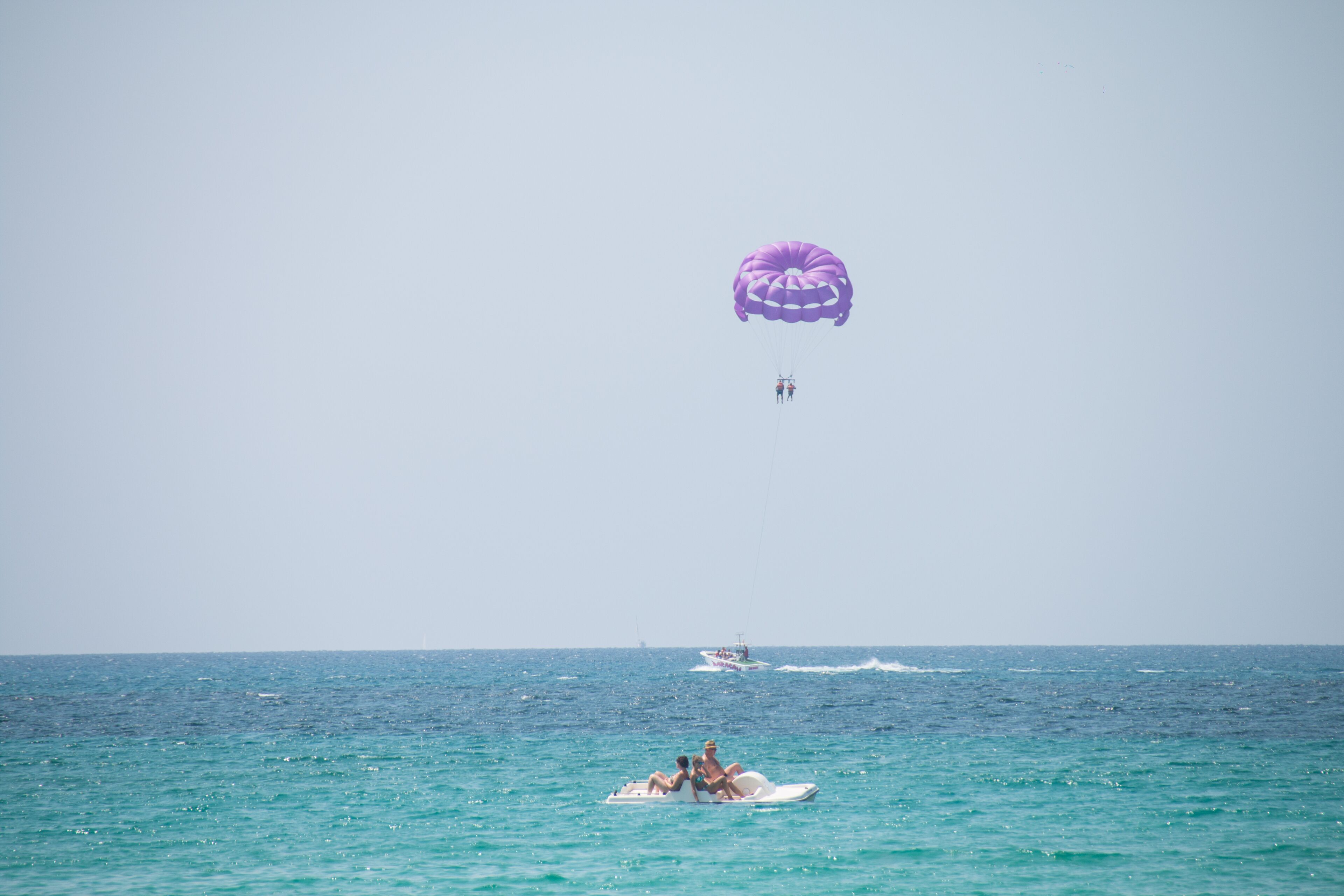 beach nearby, sun-loungers, beach umbrellas, 20 beach bars