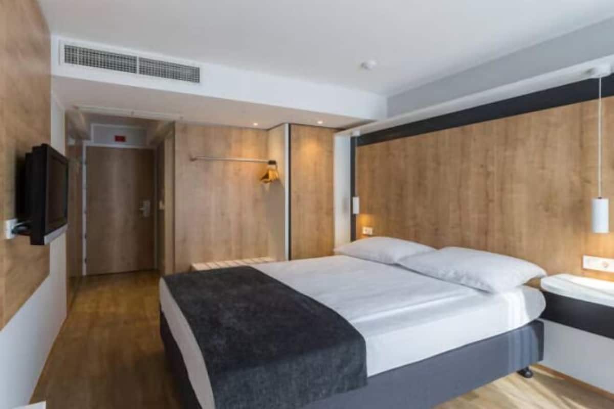 Pillow-top beds, in-room safe, desk, laptop workspace