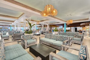 Lobby sitting area - Coconut Bay Beach Resort & Spa All Inclusive (Vieux Fort)