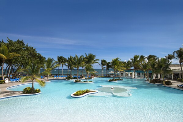 5 outdoor pools, pool umbrellas, sun loungers - Coconut Bay Beach Resort & Spa All Inclusive (Vieux Fort)