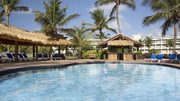 5 outdoor pools, pool umbrellas, pool loungers