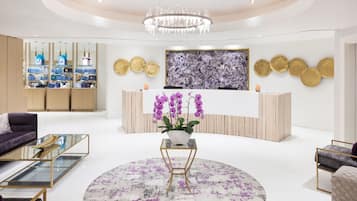 Couples treatment rooms, body treatments, hydrotherapy, aromatherapy