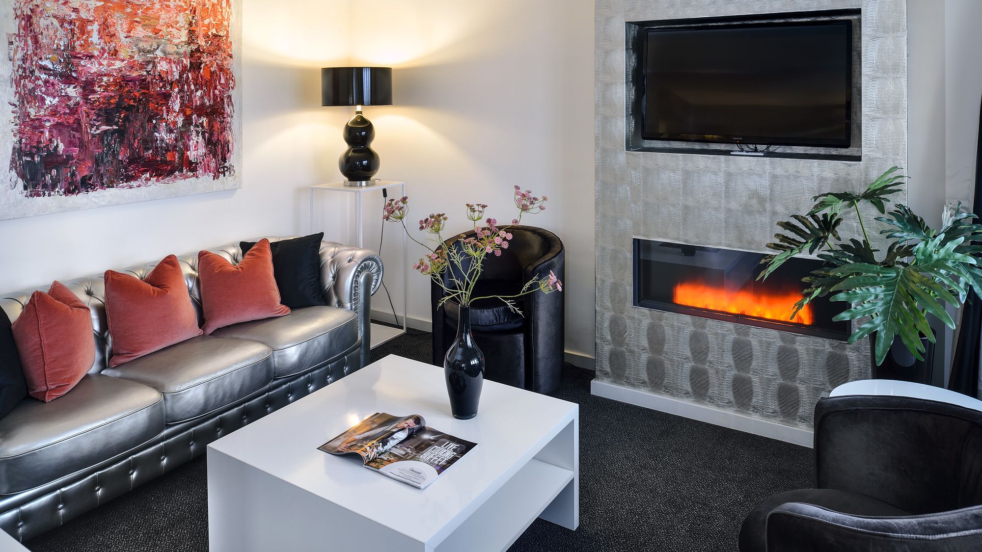 junior suite | 1 bedroom, premium bedding, in-room safe, desk