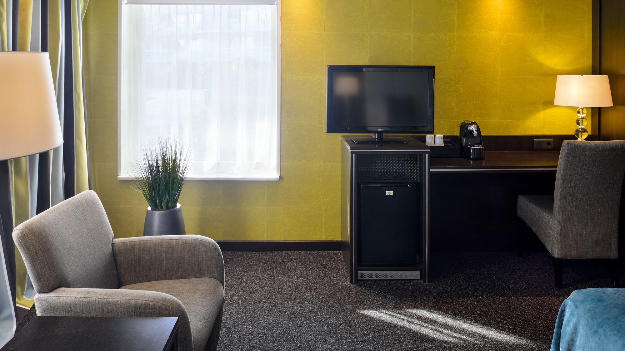 family room | 1 bedroom, premium bedding, in-room safe, desk