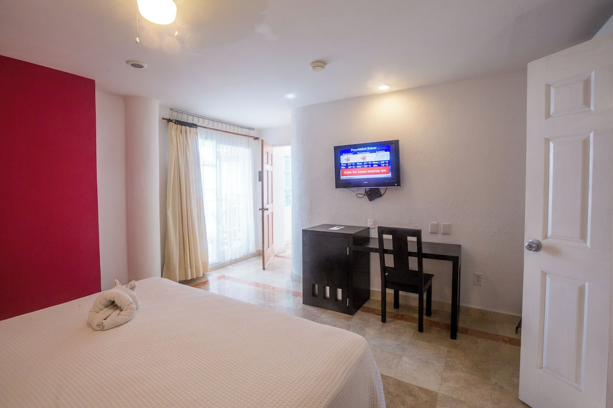 Minibar, coffre-fort, rideaux d’obscurcissement, accès au Wi-Fi (inclus)