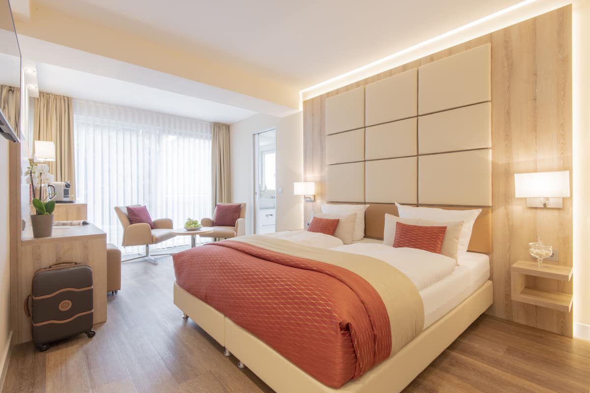 Superior villa, 1 queensize bed | Luxe beddengoed, Select Comfort-bedden, een kluis op de kamer