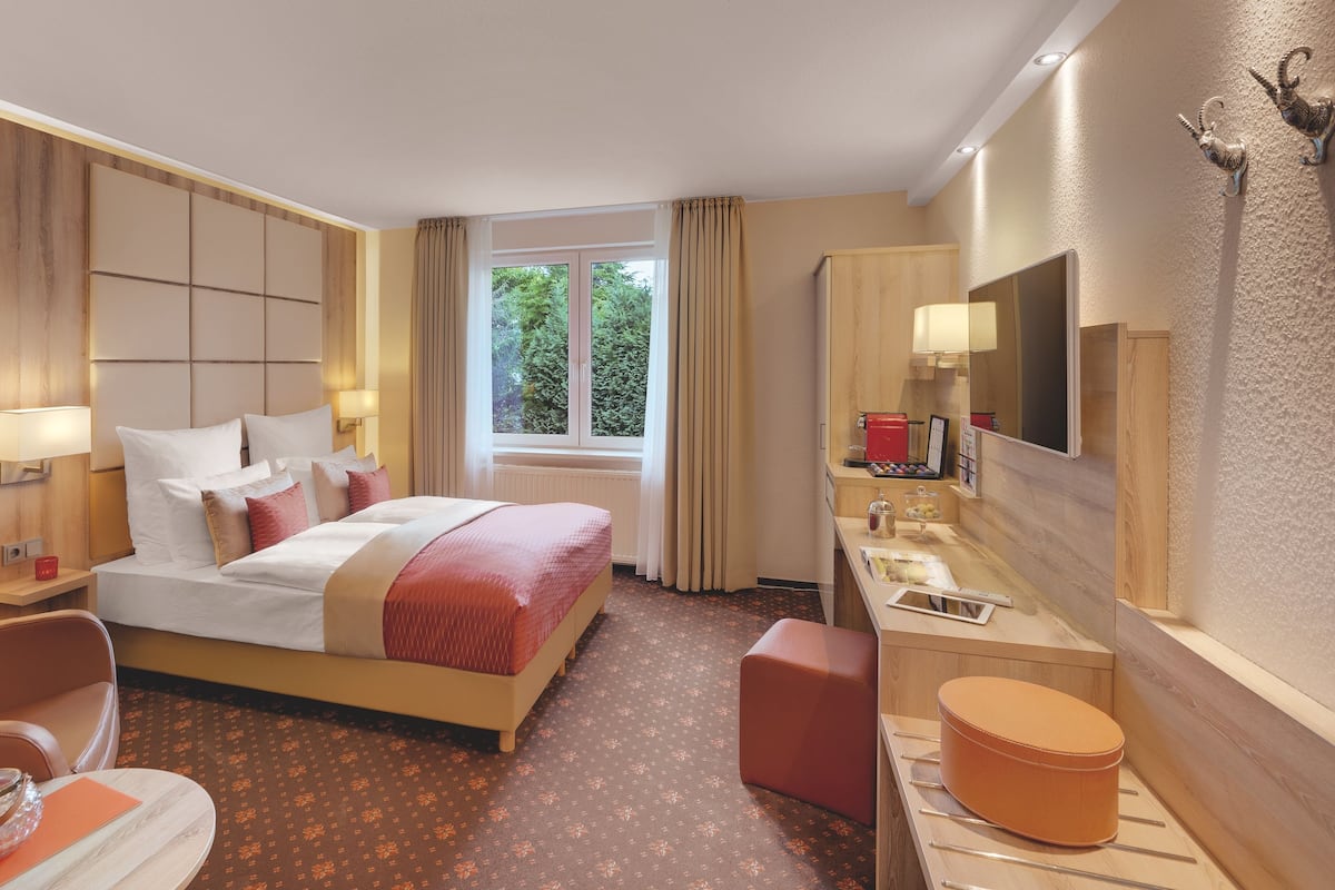 Comfort villa, 1 queensize bed | Luxe beddengoed, Select Comfort-bedden, een kluis op de kamer