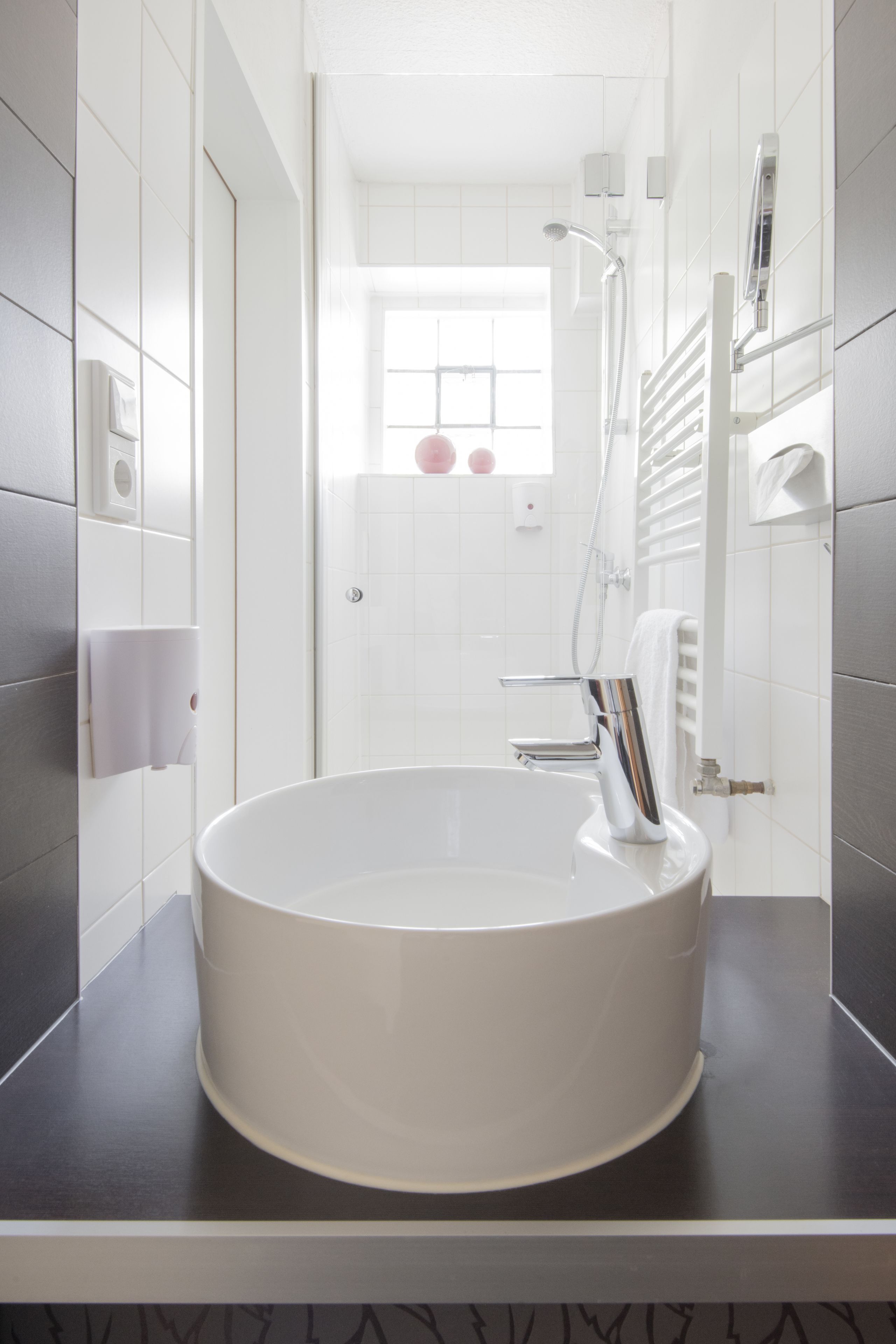 economy single room, 1 single bed | bathroom | shower, hair dryer, towels