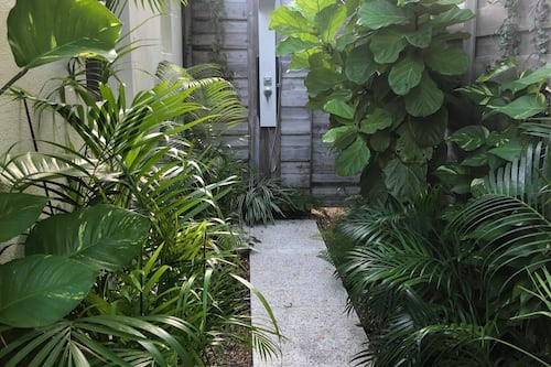 Hideaway Studio | Terrace/patio