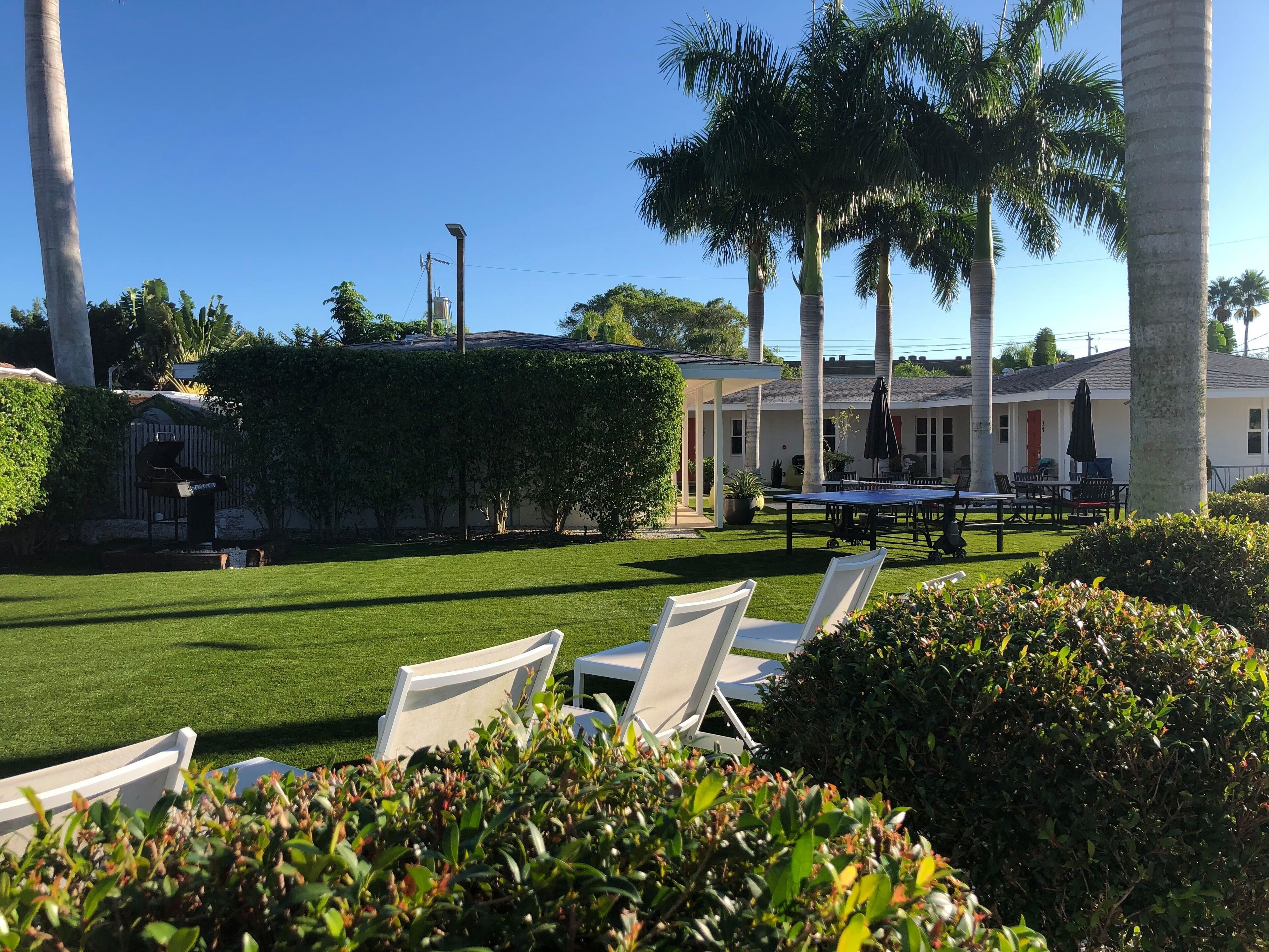 Estudio básico | Ropa de cama de alta calidad, camas con pillow-top y wifi gratis 