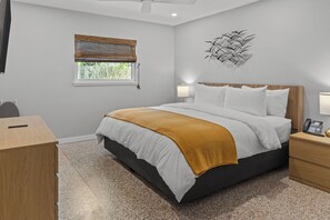 The Paradise Suite | Premium bedding, pillowtop beds, free WiFi, bed sheets - Captiva Beach Resort (Siesta Key)