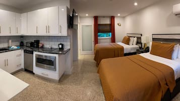 Habitación individual familiar, 2 camas Queen size, con acceso para personas discapacitadas | 1 habitación, ropa de cama de alta calidad y camas con pillow-top