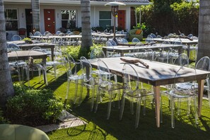Outdoor banquet area - Captiva Beach Resort (Siesta Key)