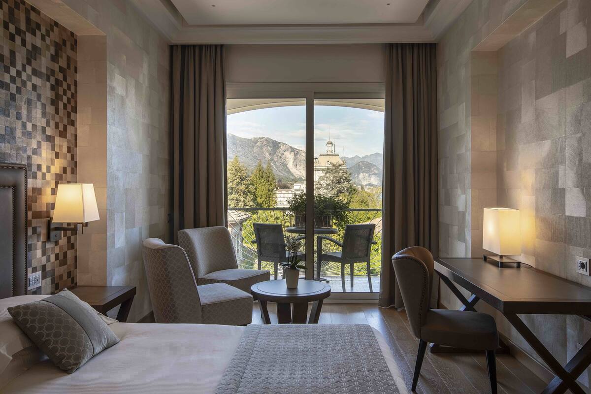 superior double or twin room, partial lake view | premium bedding, down duvets, minibar, in-room safe