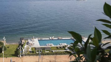 Suite, vista lago, ad angolo | Vista dalla camera