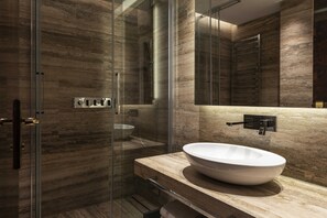Artículos de tocador gratuitos, secador de pelo, bidet, toallas