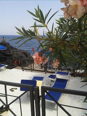 Beach nearby - Hotel Nettuno (Catania)