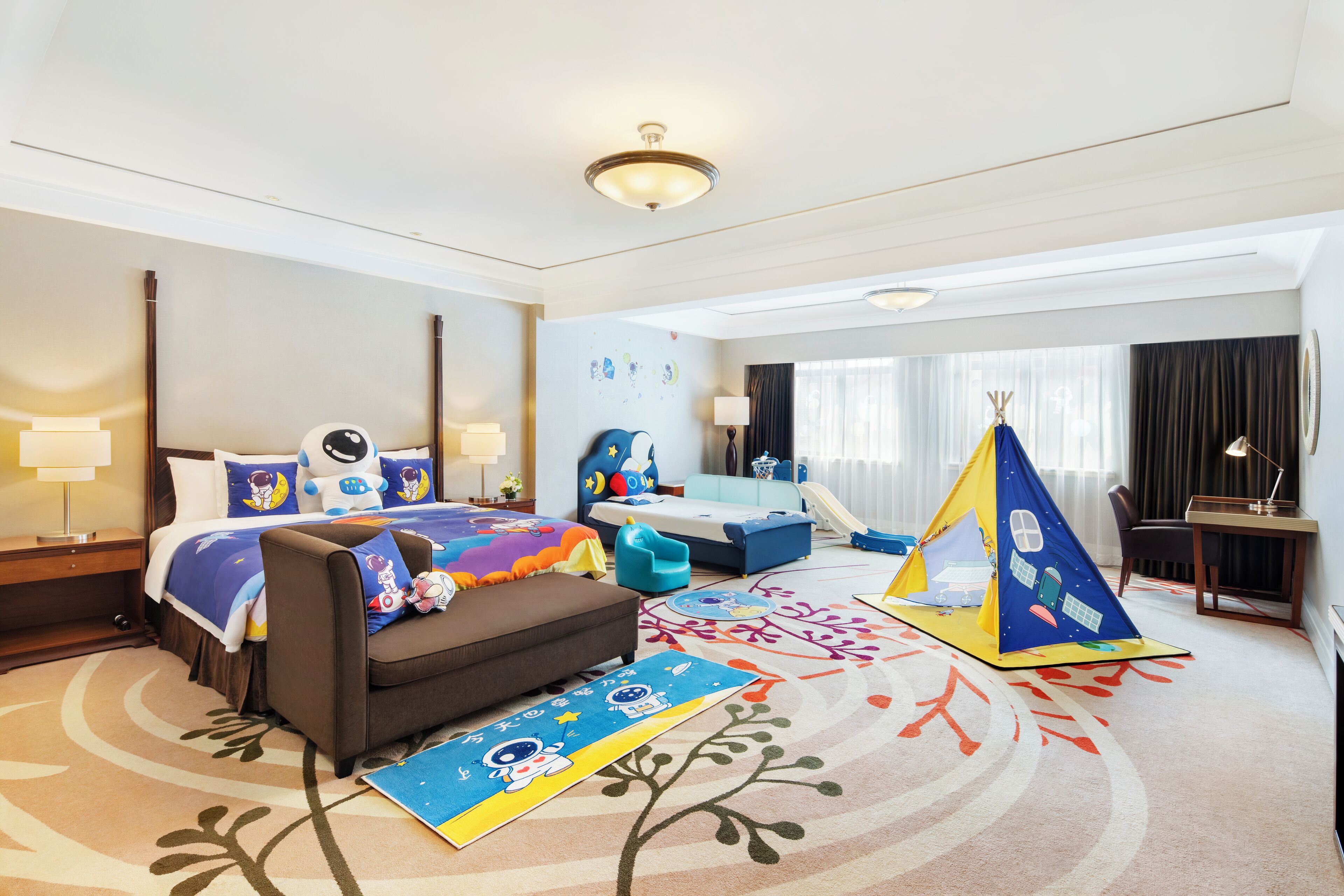 Cathay Garden Family Room | Down comforters, minibar, in-room safe, desk