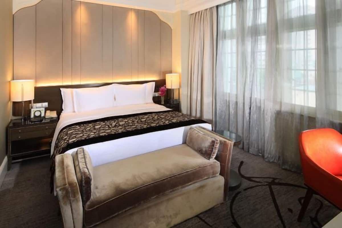 1 bedroom, down duvets, minibar, in-room safe
