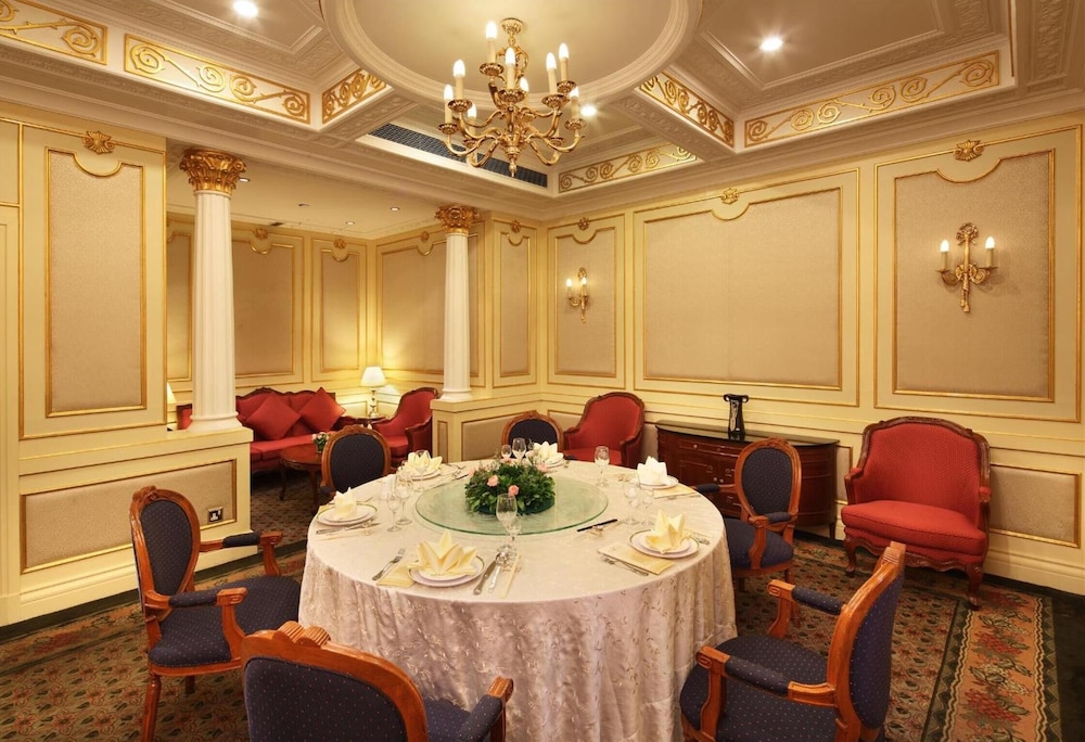 Jinjiang Hotel by null