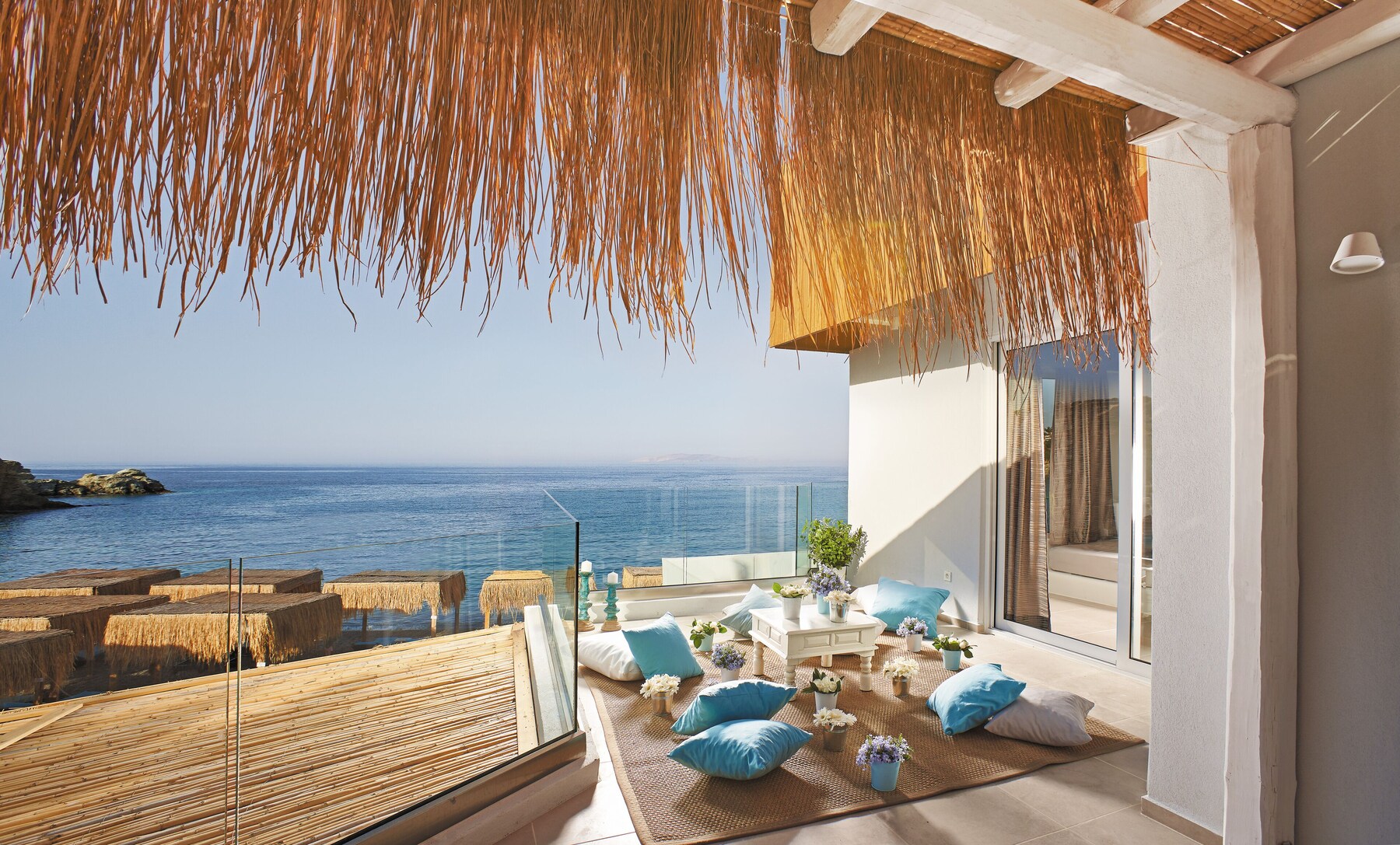 Larimar Four-Bedroom Beachfront Villa | In-room safe, soundproofing, WiFi (free), bed sheets
