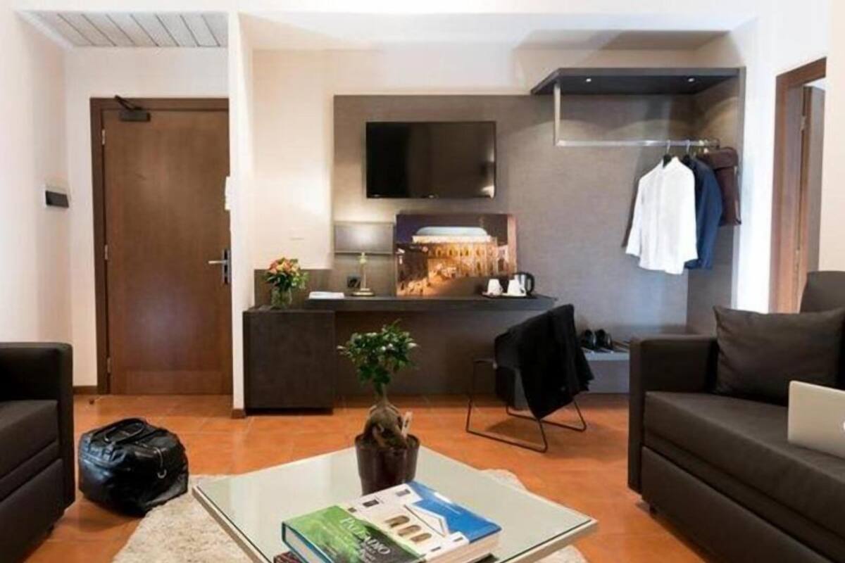 28-inch lcd tv with satellite channels, tv