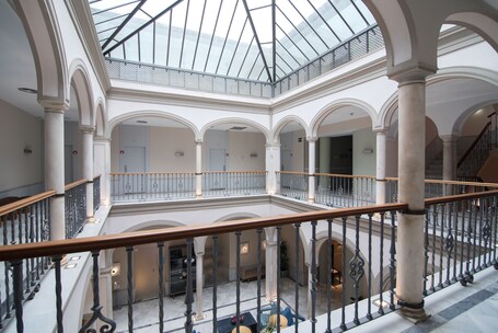 Petit Palace Marqués Santa Ana - view 3