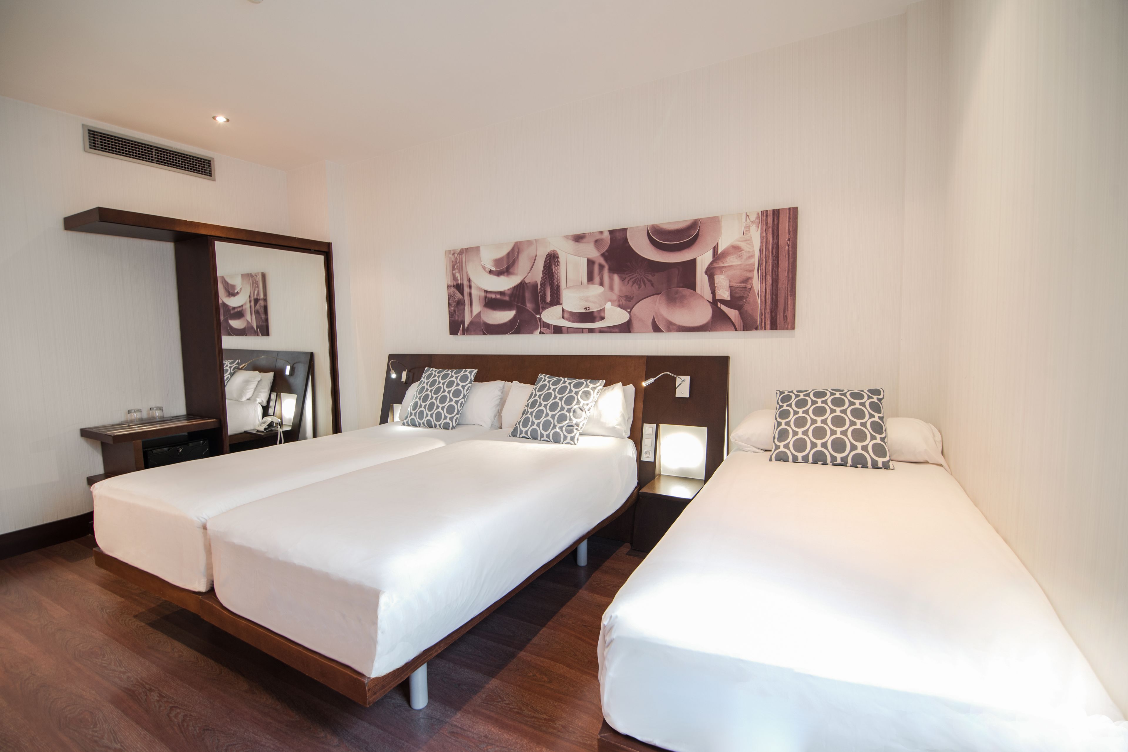 Photo - Petit Palace Marques Santa Ana