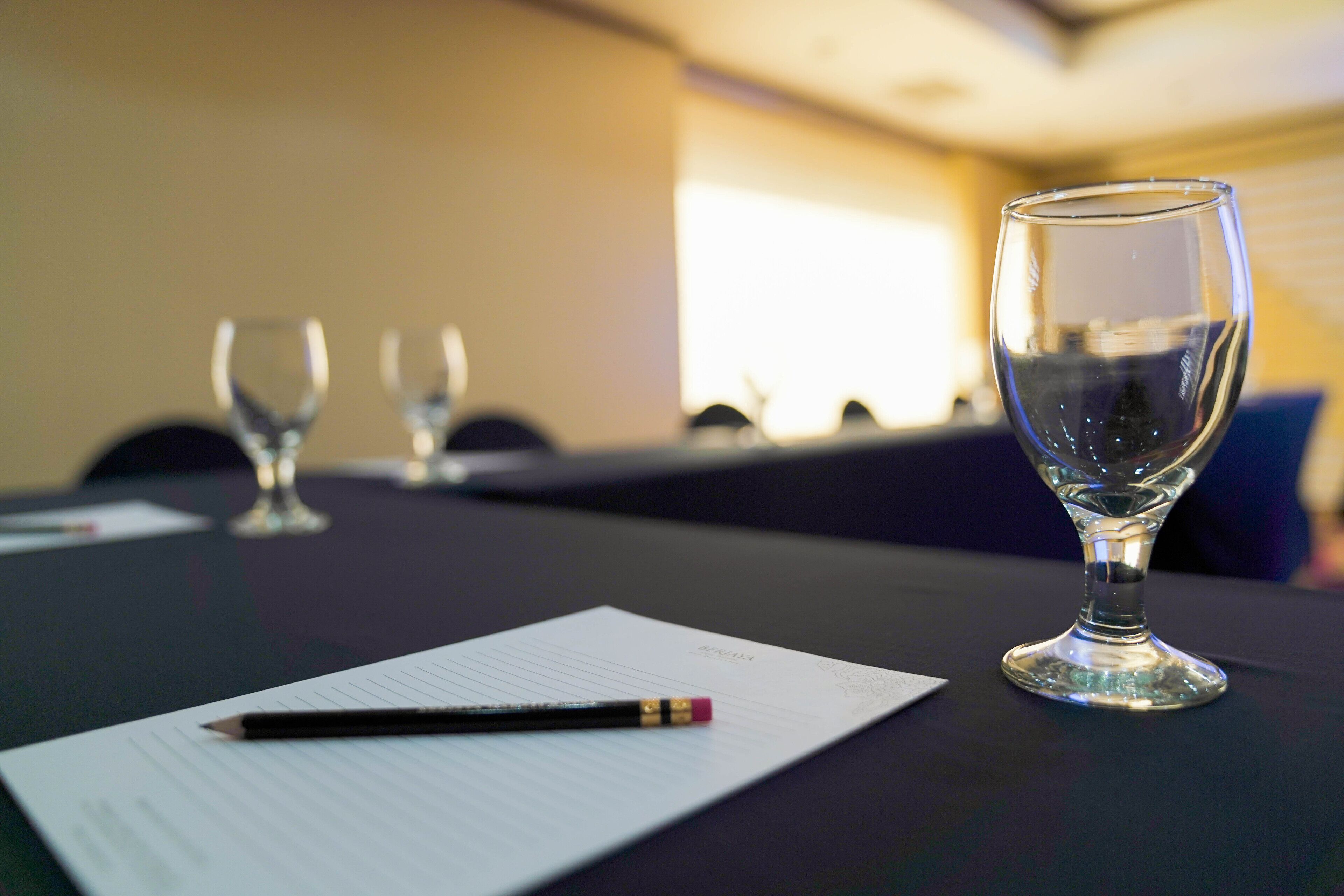 Photo - Berjaya Makati Hotel