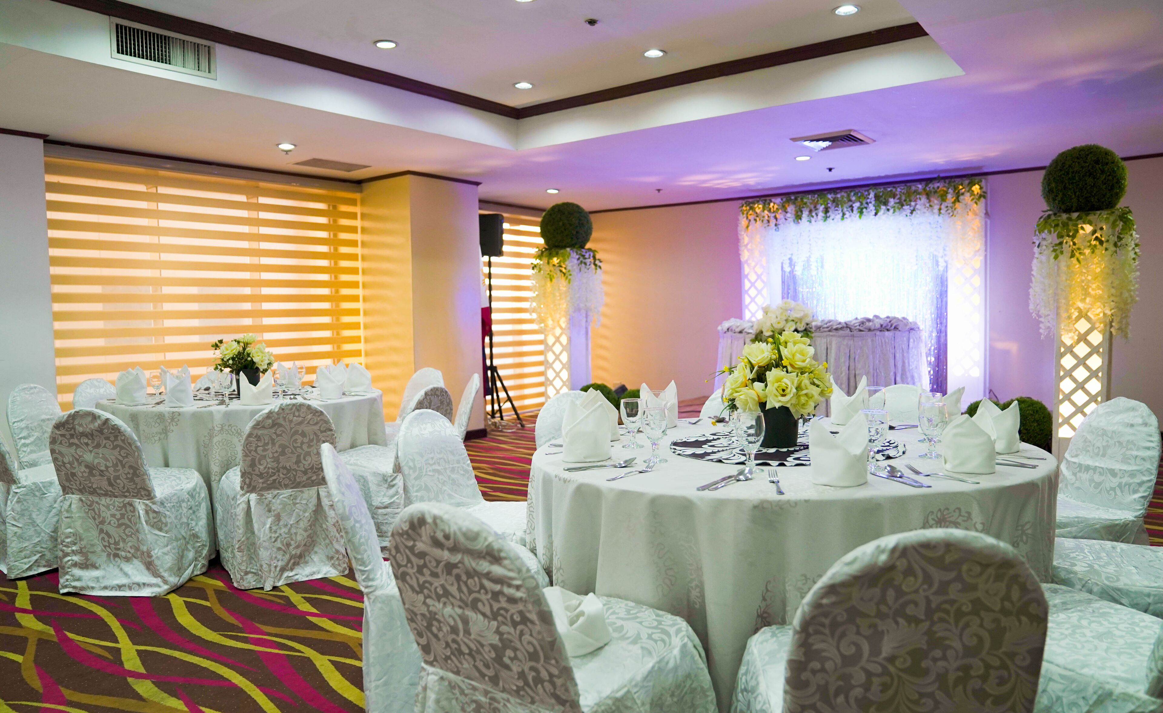 Photo - Berjaya Makati Hotel