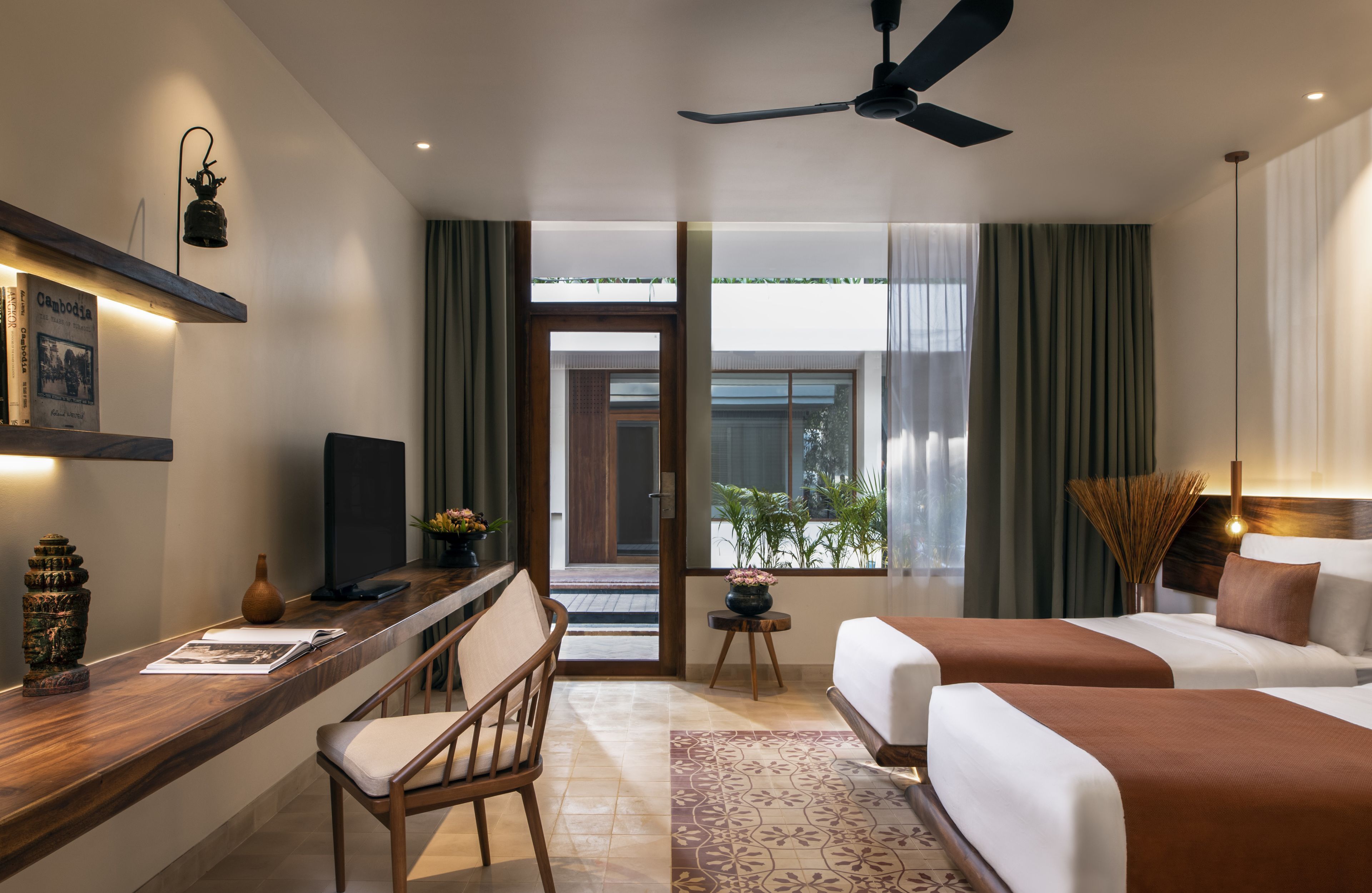 Ropa de cama de alta calidad y minibar con artículos gratuitos 