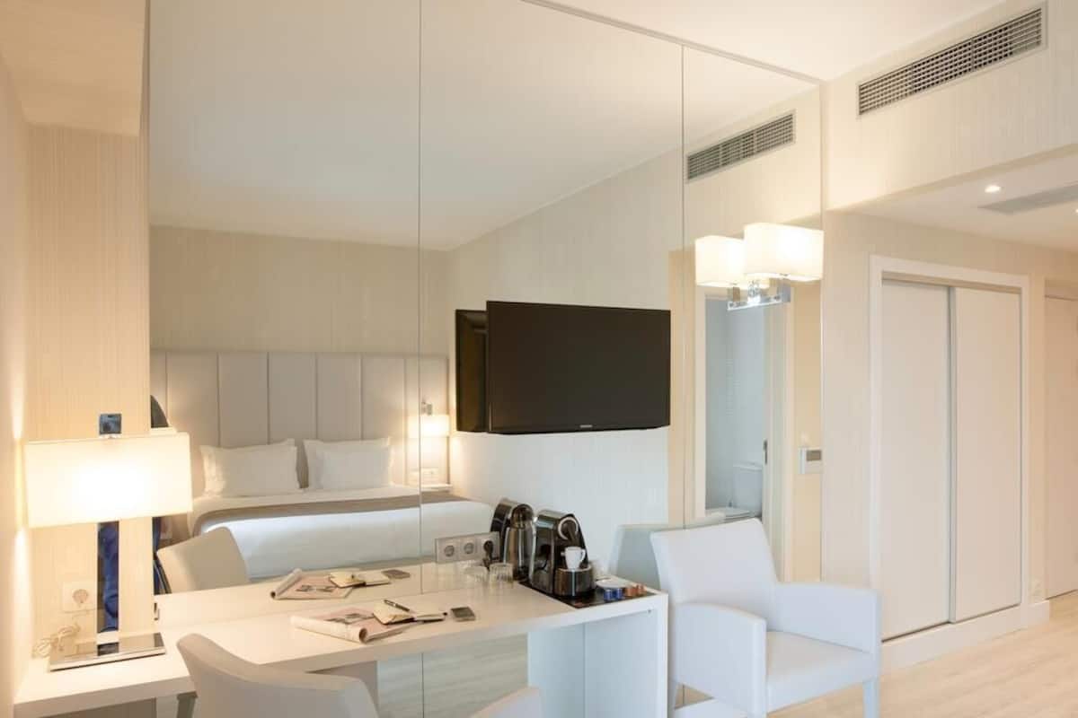 Minibar, in-room safe, desk, blackout curtains