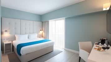 Chambre Premium Double ou avec lits jumeaux, balcon | Vue de la chambre