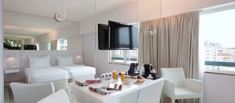 Lutecia Smart Design Hotel