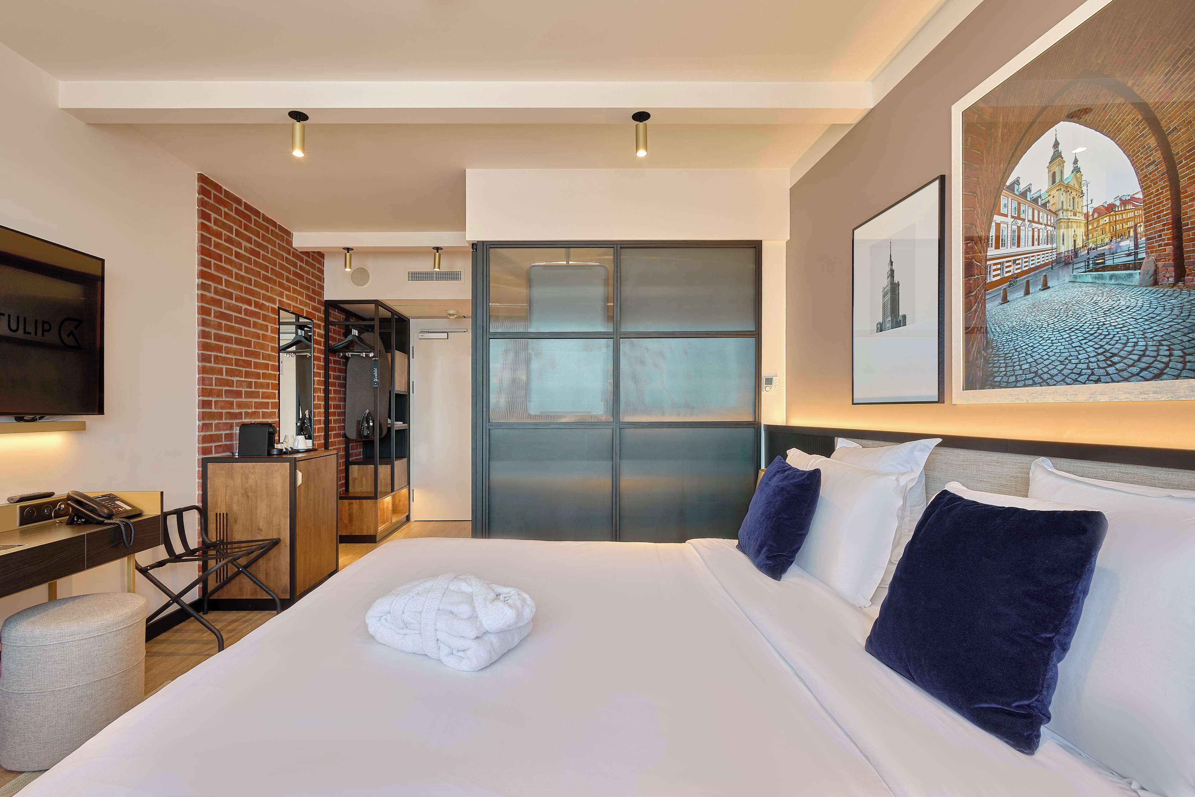 Habitación ejecutiva, 1 cama Queen size | Ropa de cama de alta calidad y minibar 