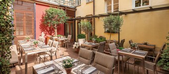 Alpen Hotel München