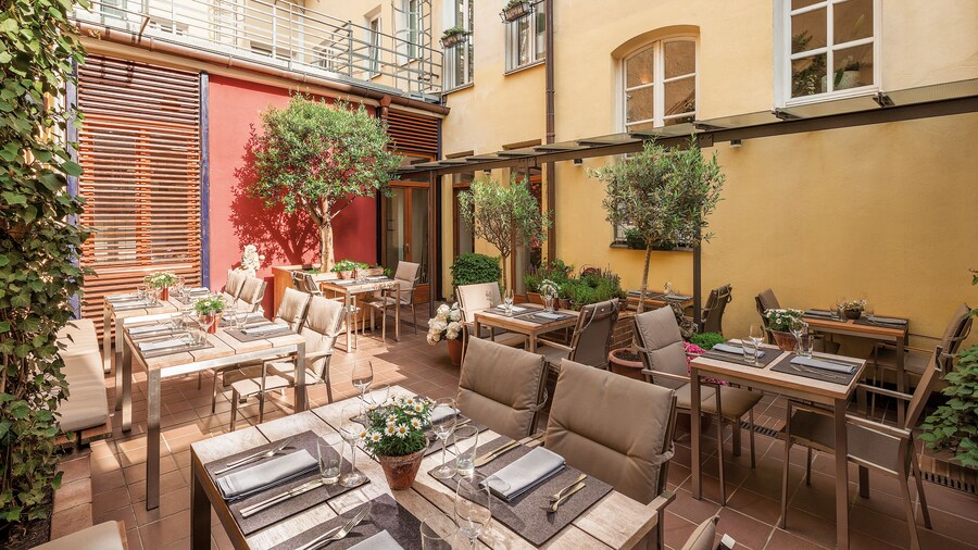 Alpen Hotel München