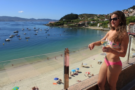 Sun deck. Slow Beach Hotel Gran Proa