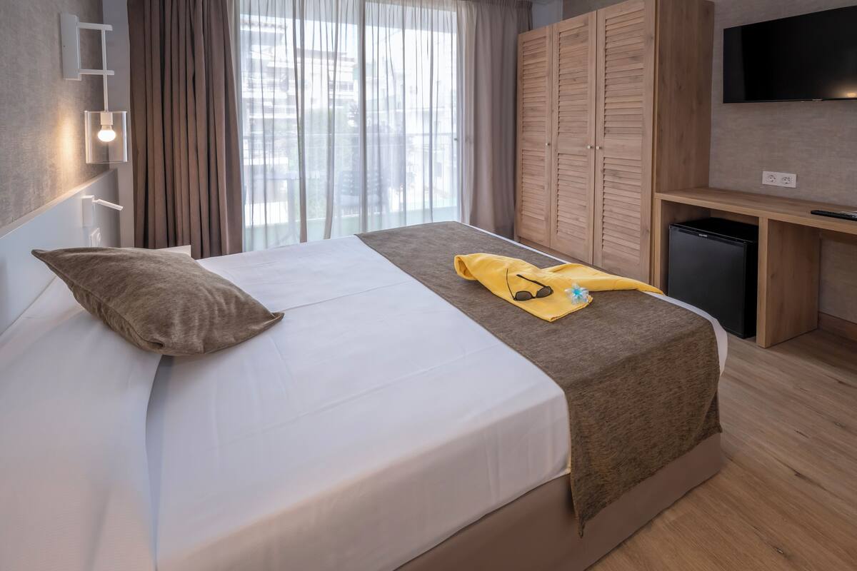 in-room safe, desk, blackout curtains, soundproofing