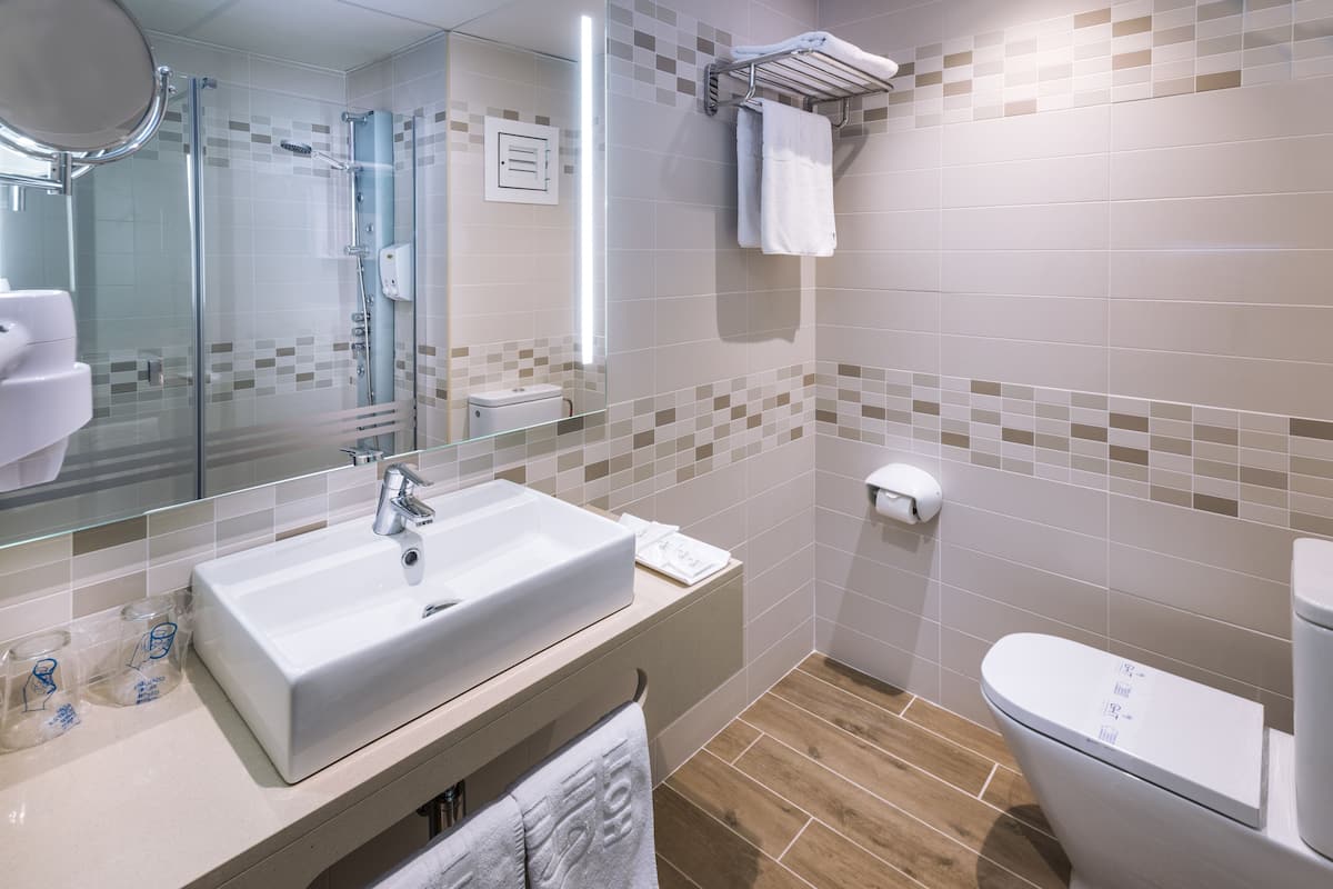 free toiletries, hair dryer, towels