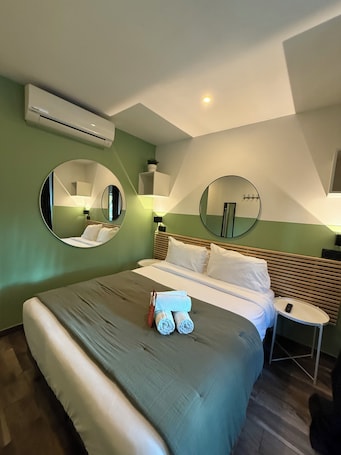 Double Room | In-room safe, desk, iron/ironing board (on request), rollaway beds