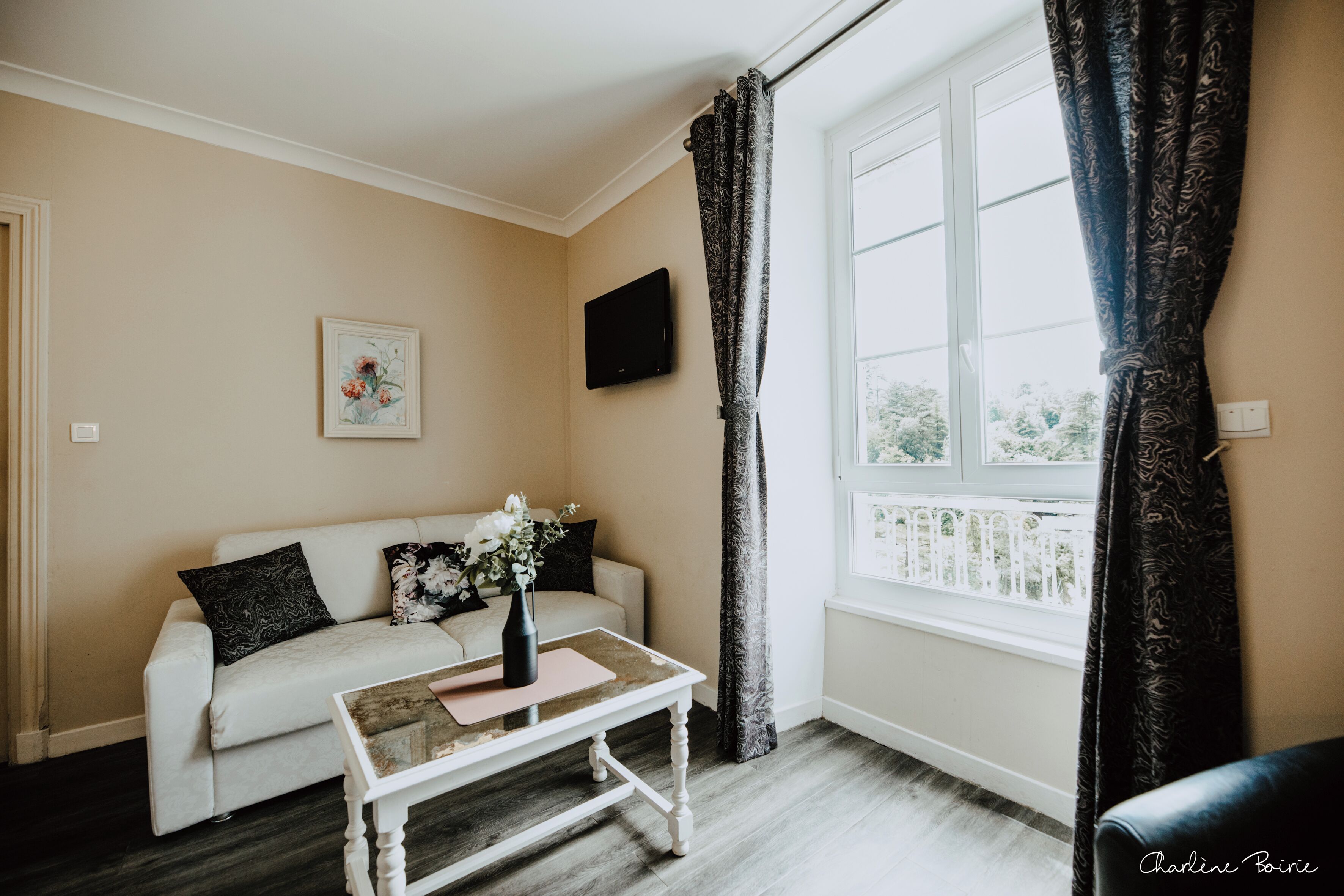 junior suite | individually decorated, desk, blackout curtains, soundproofing