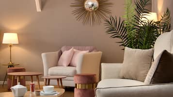 Apartment (Clos Vougeot) | Living room | Flat-screen TV