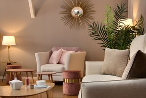 Apartment (Clos Vougeot) | Living room | Flat-screen TV