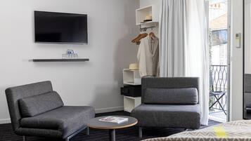 Chambre Double Junior, balcon | Literie de qualité supérieure, couette en duvet d'oie, surmatelas