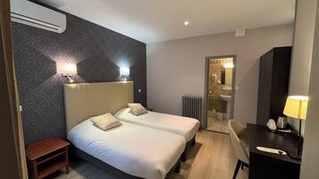 Classic Double Room | Desk, free WiFi, bed sheets