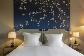 Executive Room, 1 King Bed, River View (Twin bed on request) | In-room safe, individually furnished, desk, soundproofing - Best Western Plus Hotel d'Europe et d'Angleterre (Macon)